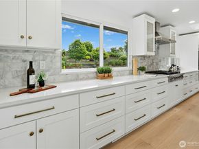 1310 121st Avenue SE, Bellevue WA 98005