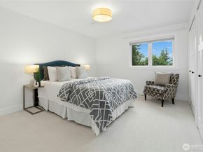 1310 121st Avenue SE, Bellevue WA 98005