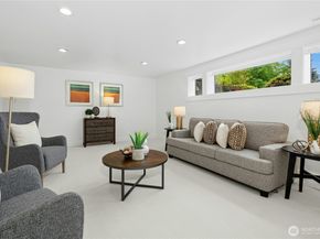 1310 121st Avenue SE, Bellevue WA 98005