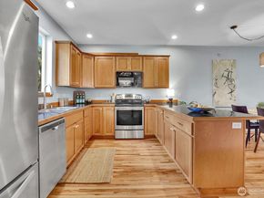 9236 Interlake Avenue N B, Seattle WA 98103
