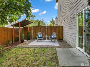 9236 Interlake Avenue N B, Seattle WA 98103