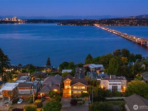 1126 33rd Avenue S, Seattle WA 98144