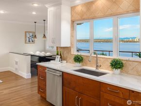 1126 33rd Avenue S, Seattle WA 98144