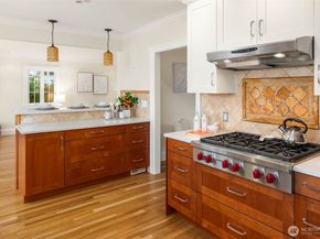1126 33rd Avenue S, Seattle WA 98144
