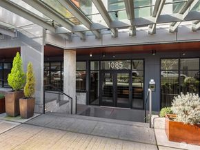 1085 103rd Avenue NE 328, Bellevue WA 98004