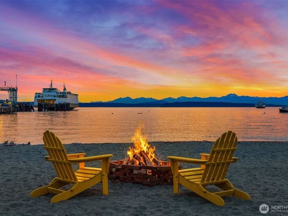 8917 Fauntleroy Way SW, Seattle WA 98136
