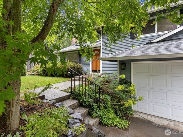 17720 199th Place NE, Woodinville WA 98077