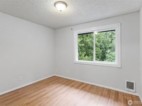 17720 199th Place NE, Woodinville WA 98077