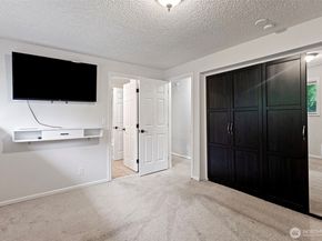 17720 199th Place NE, Woodinville WA 98077