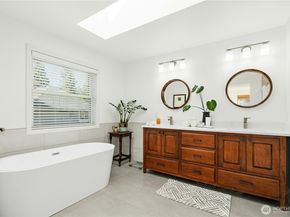 7725 235th Place NE, Redmond WA 98053