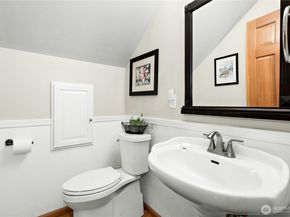 7725 235th Place NE, Redmond WA 98053