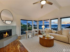 10960 39th Avenue SW, Seattle WA 98146