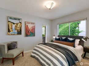 10960 39th Avenue SW, Seattle WA 98146