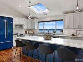10960 39th Avenue SW, Seattle WA 98146