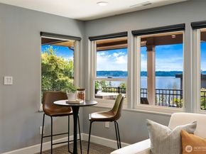 10960 39th Avenue SW, Seattle WA 98146