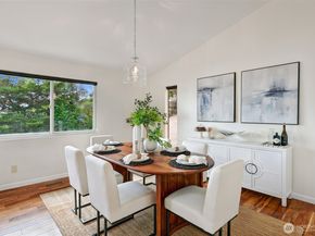 10960 39th Avenue SW, Seattle WA 98146