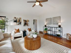 10960 39th Avenue SW, Seattle WA 98146