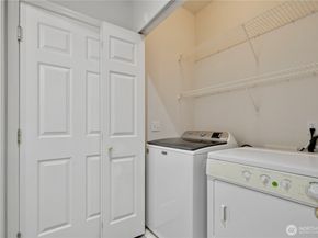 23302 57th Avenue S 40, Kent WA 98032