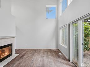 23302 57th Avenue S 40, Kent WA 98032