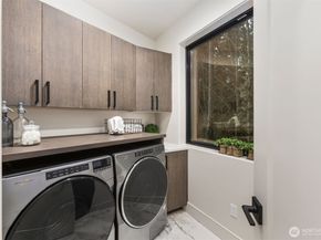 7128 NE 119th Place, Kirkland WA 98034