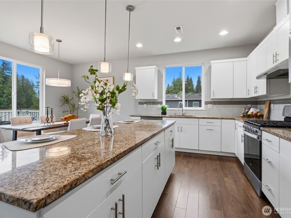 19217 8th Avenue W, Lynnwood WA 98036