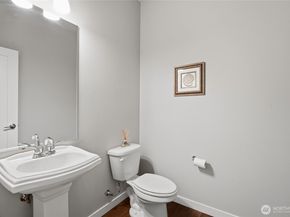 19217 8th Avenue W, Lynnwood WA 98036