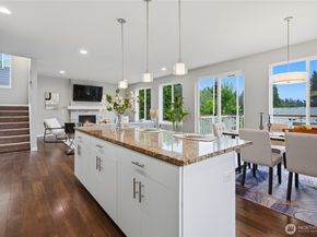19217 8th Avenue W, Lynnwood WA 98036