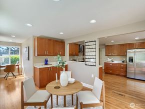 14511 NE 4th Street, Bellevue WA 98007