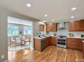 14511 NE 4th Street, Bellevue WA 98007