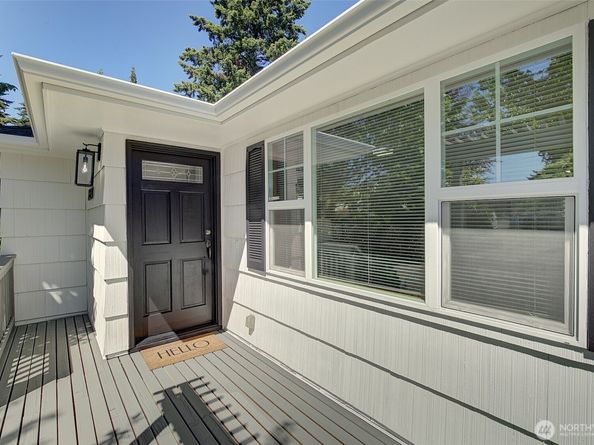 15524 Midvale Avenue N, Shoreline WA 98133
