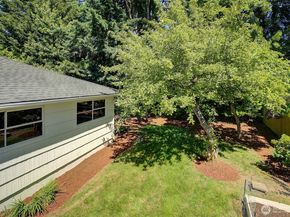 15524 Midvale Avenue N, Shoreline WA 98133