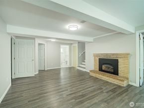 15524 Midvale Avenue N, Shoreline WA 98133