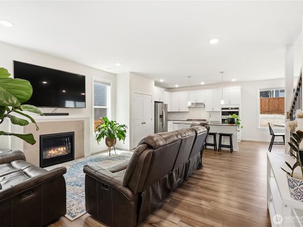1797 Ashby Avenue NW, Poulsbo WA 98370