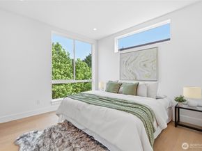 6221 9th Avenue NE, Seattle WA 98115