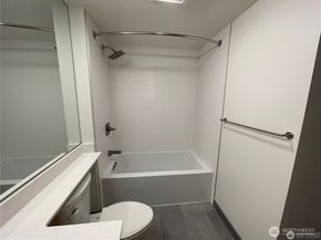 11903 NE 128th Street 412, Kirkland WA 98034