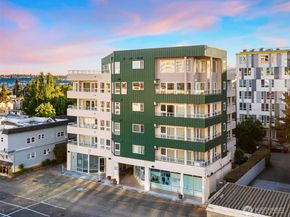 4528 8th Avenue NE 3C, Seattle WA 98105