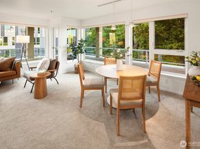 4528 8th Avenue NE 3C, Seattle WA 98105
