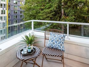 4528 8th Avenue NE 3C, Seattle WA 98105