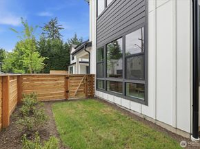 12426 NE 90th Street, Kirkland WA 98033