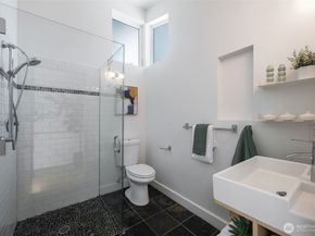 3033 NE 92nd Street, Seattle WA 98115