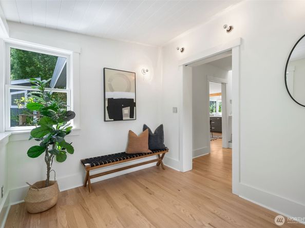 3033 NE 92nd Street, Seattle WA 98115