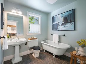 3033 NE 92nd Street, Seattle WA 98115
