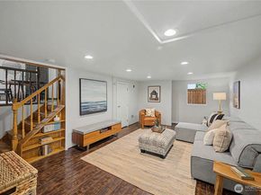 15504 11th Avenue NE, Shoreline WA 98155