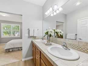 23753 NE Twinberry Way, Redmond WA 98053