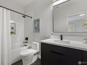 14590 36th Avenue NE, Lake Forest Park WA 98155