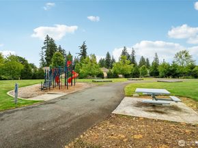 17280 NE 120th Way, Redmond WA 98052