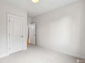 17280 NE 120th Way, Redmond WA 98052