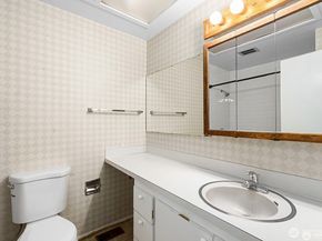 14221 SE 10th Place, Bellevue WA 98007