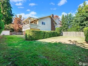 14221 SE 10th Place, Bellevue WA 98007