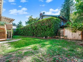 14221 SE 10th Place, Bellevue WA 98007